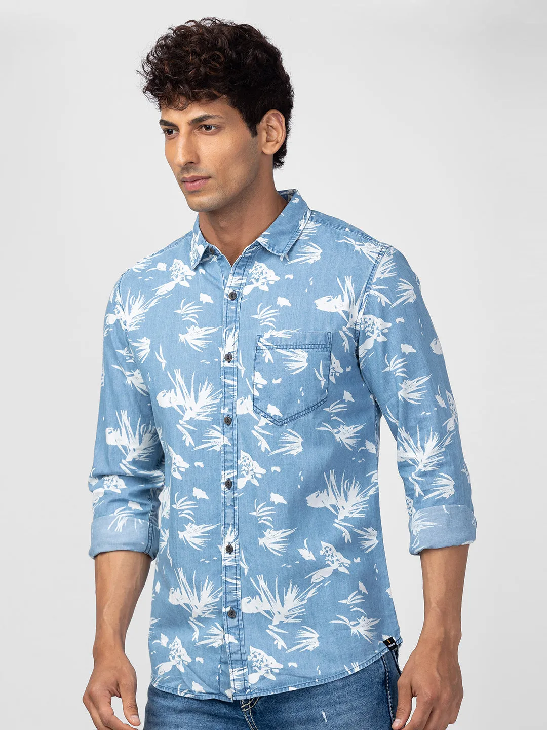 Spykar Men Light Blue Cotton Slim Fit Floral Denim Shirt