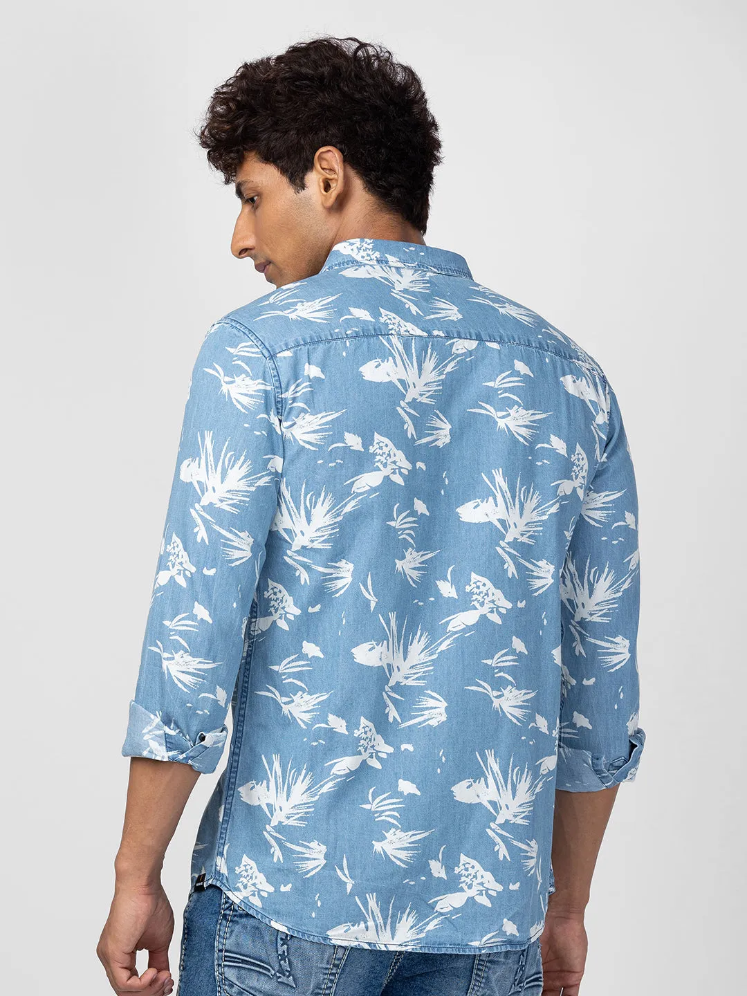 Spykar Men Light Blue Cotton Slim Fit Floral Denim Shirt